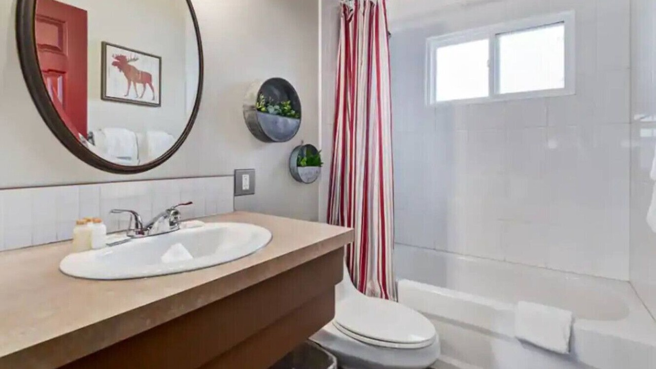 Photo of Bathroom in Dead Man's Flats