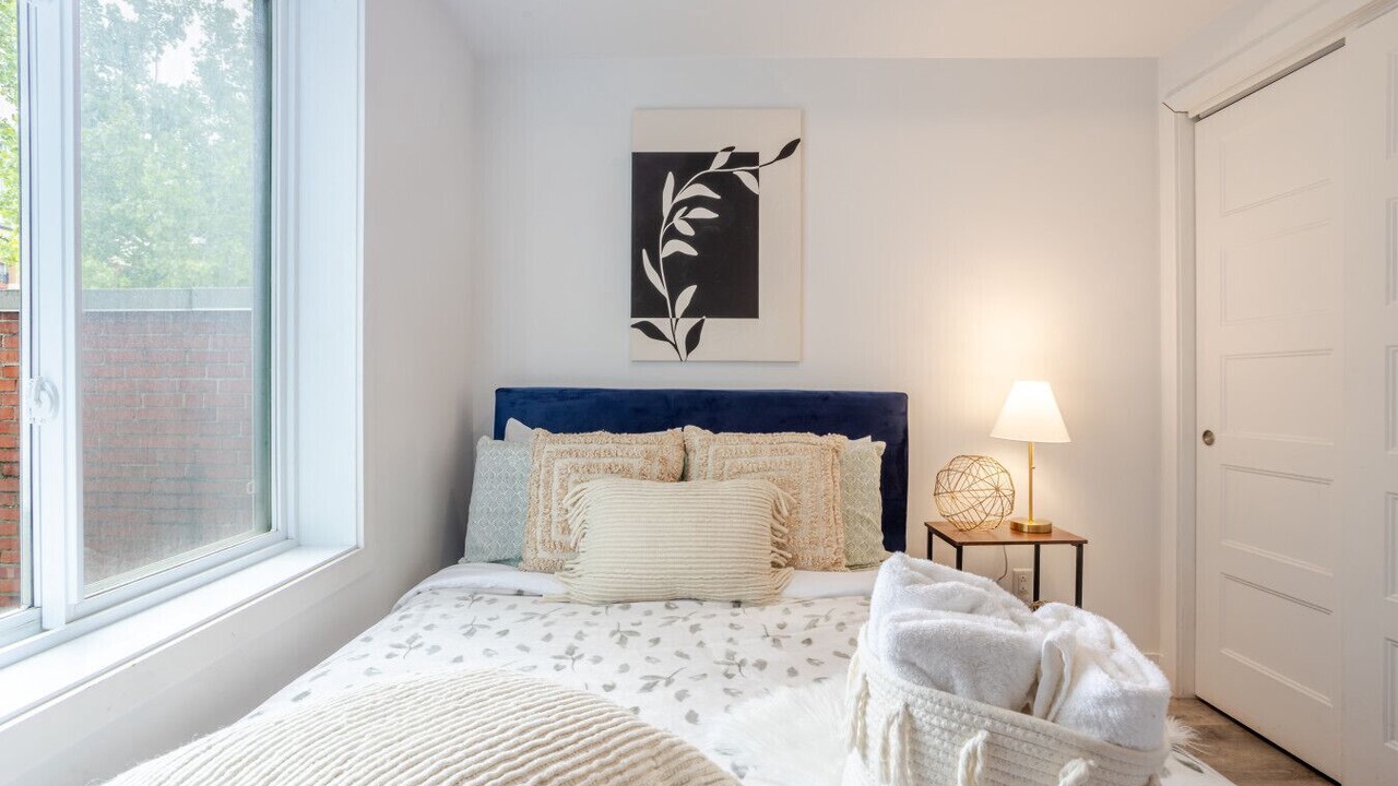 Photo of Bedroom in Pointe-Saint-Charles