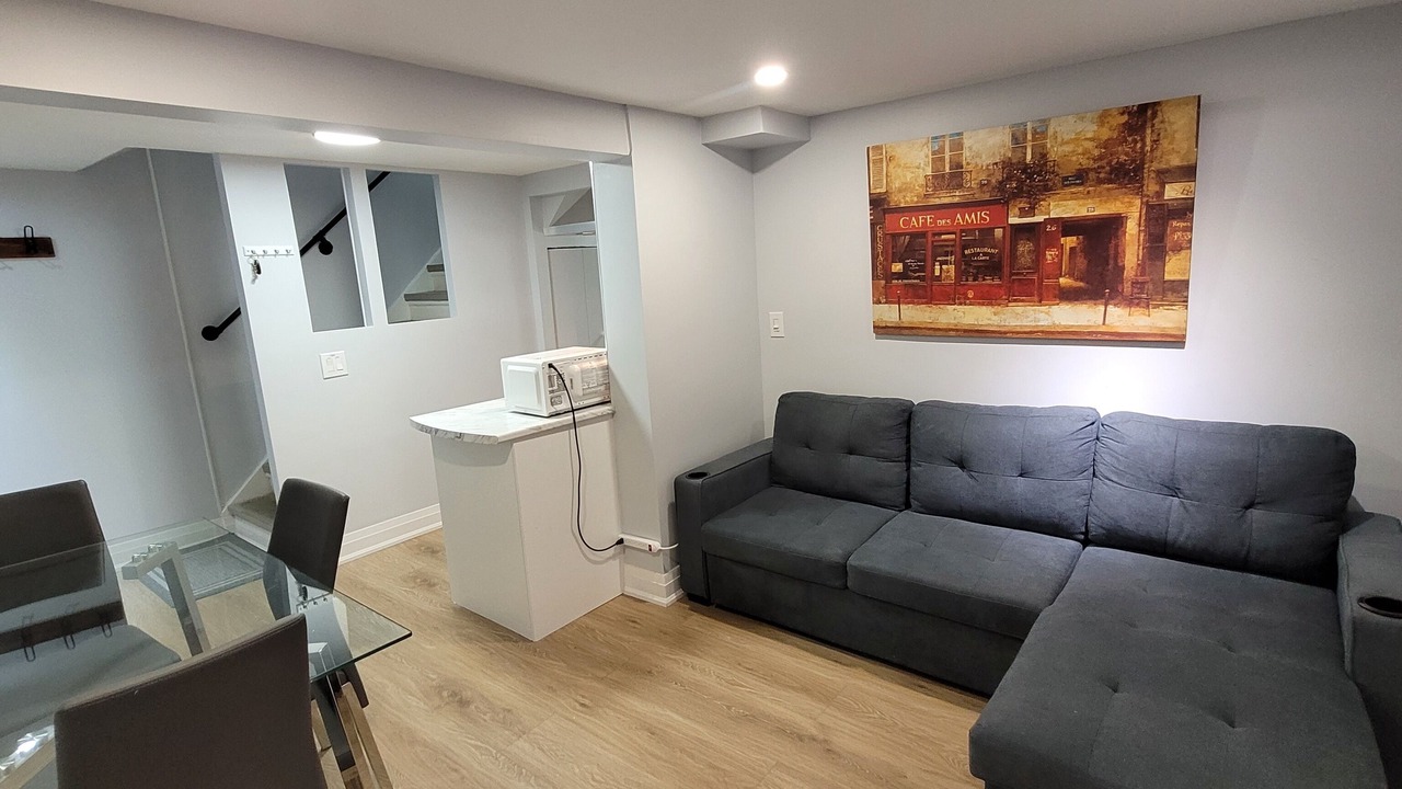 Photo of Livingroom in Bramalea