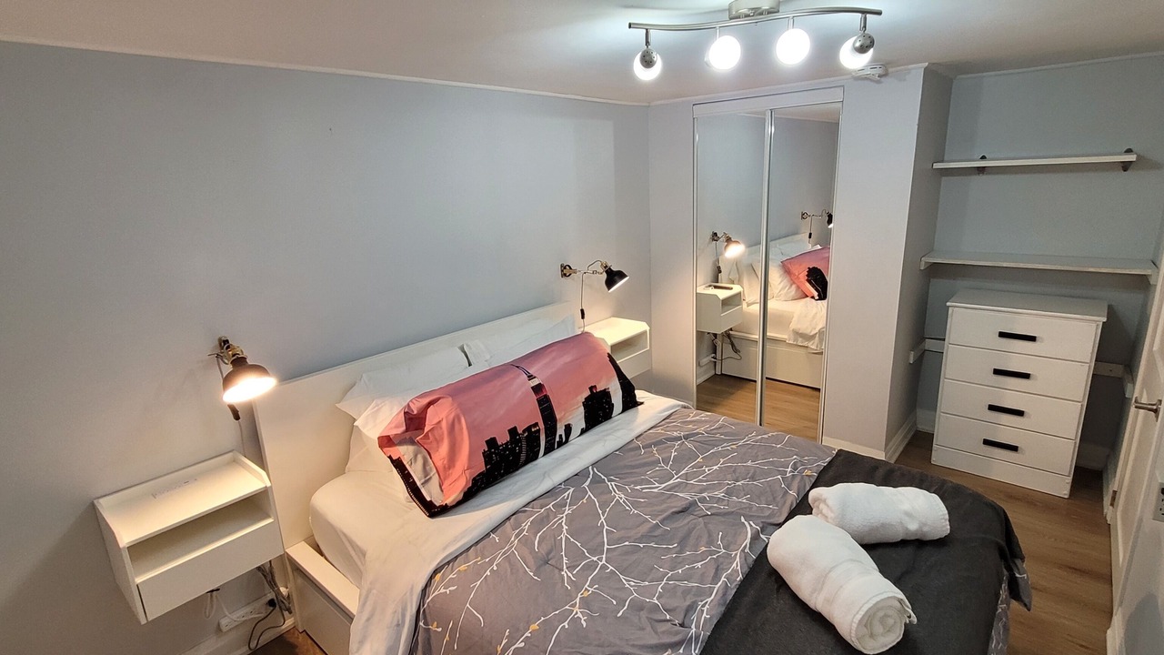 Photo of Bedroom in Bramalea
