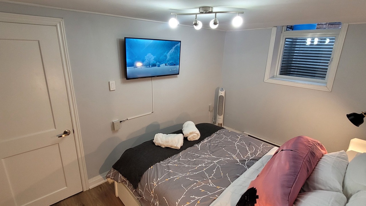 Photo of Bedroom in Bramalea