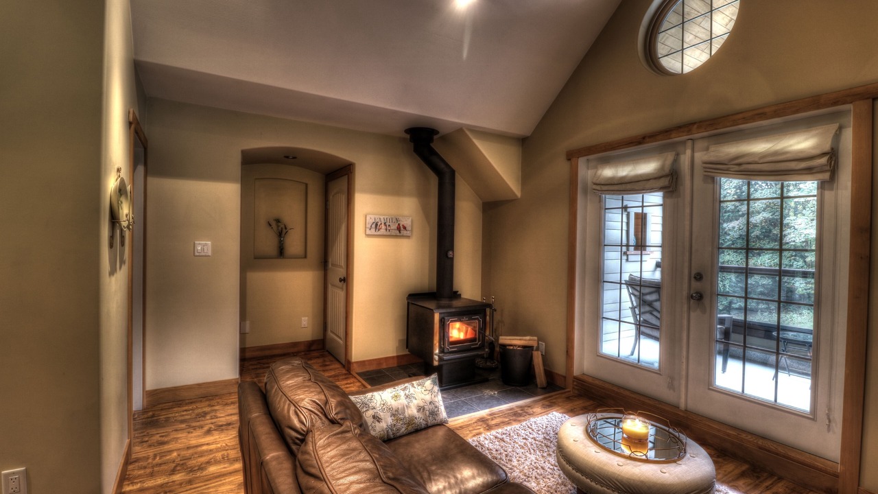 Photo of Patio Balcony in Mill Bay