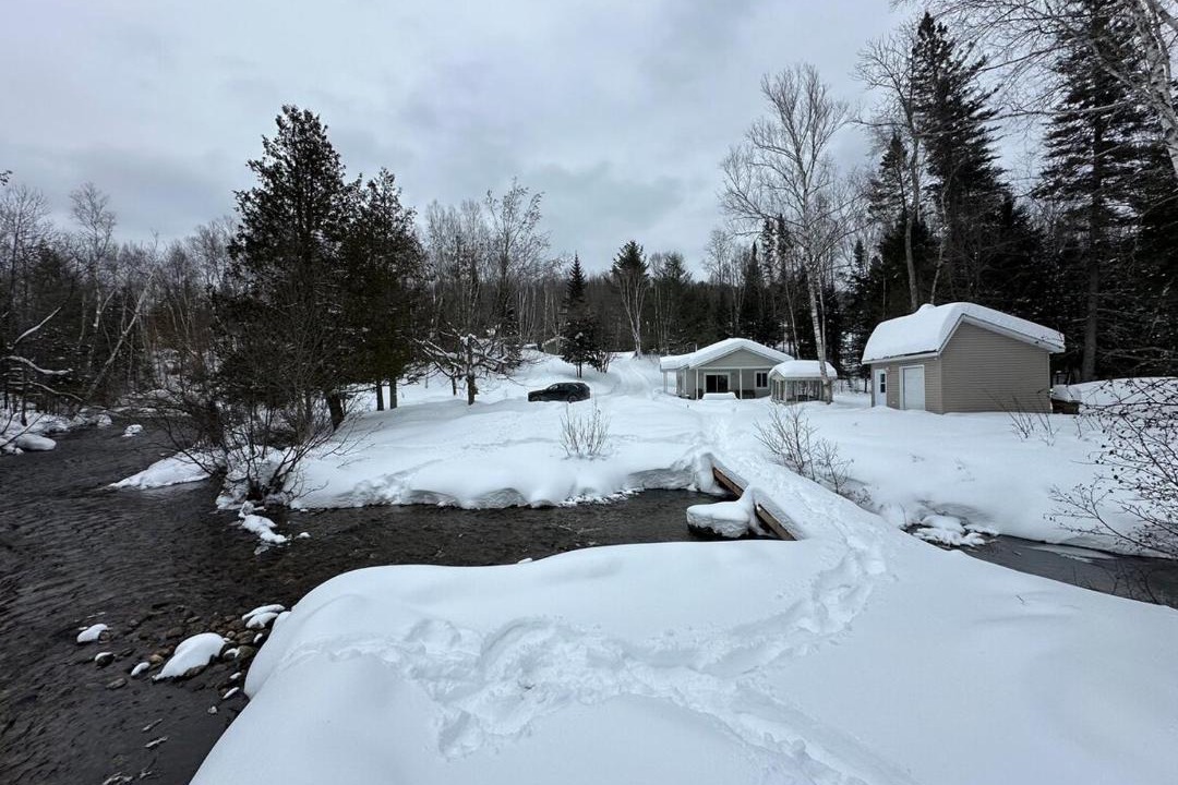 Photo of Others in Chute-Saint-Philippe