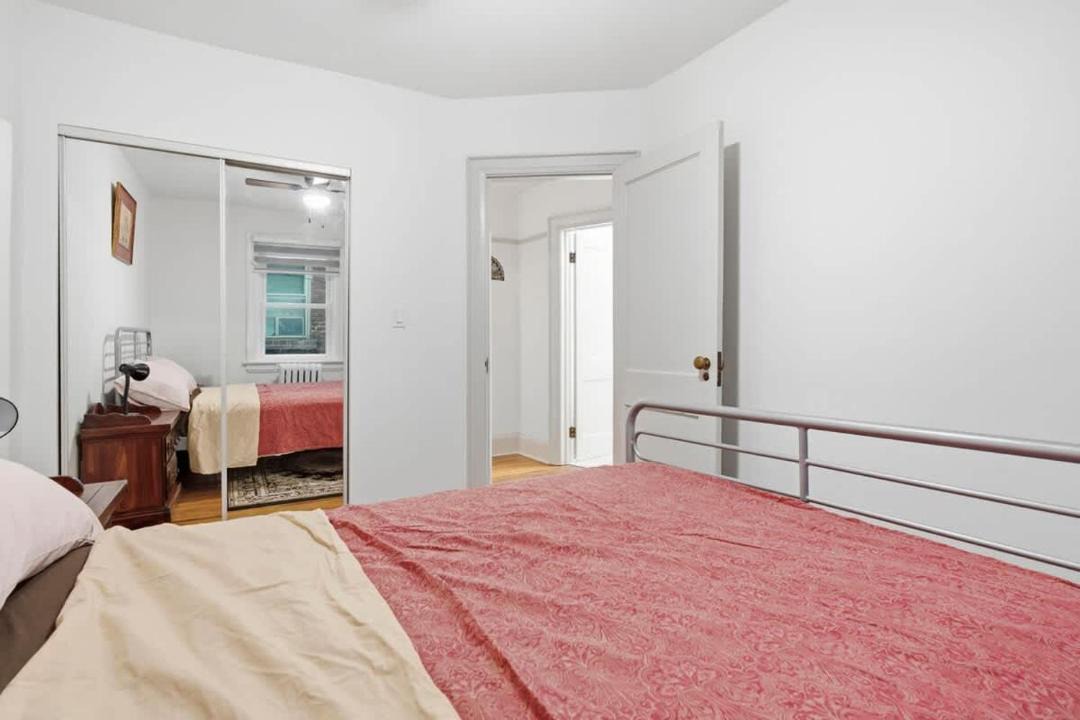 Photo of Bedroom in The Beaches
