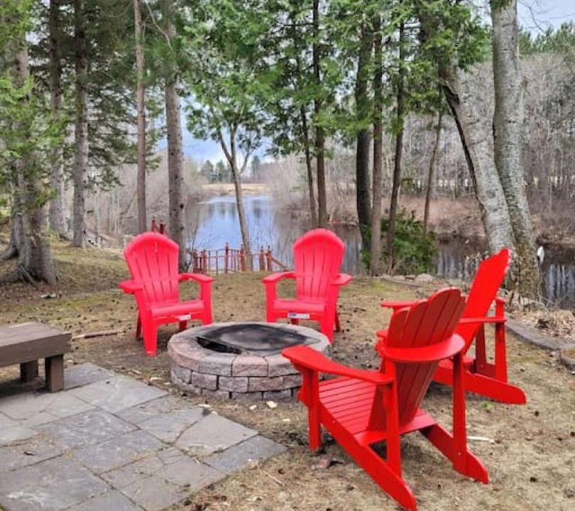 Photo of Others in Burnt River
