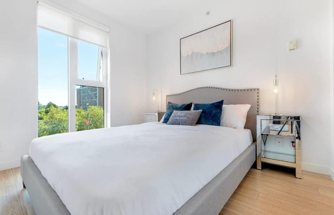 Photo of Bedroom in Downtown Eastside