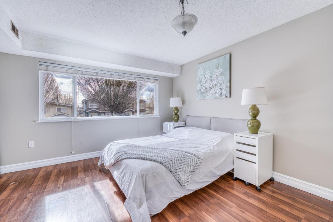 Photo of Bedroom in Sunset