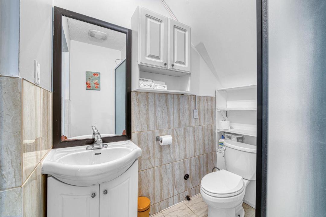Photo of Bathroom in Sunset