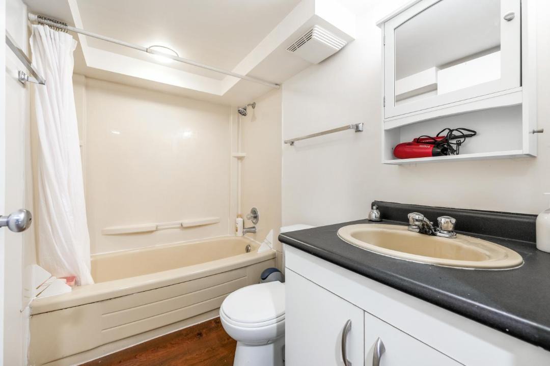 Photo of Bathroom in West Point Grey