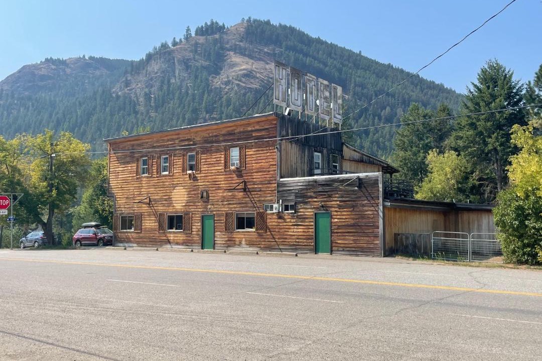 Photo of Buildings in Midway