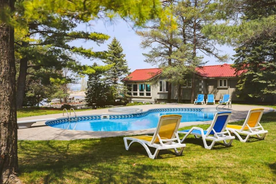 Photo of Others in Wasaga Beach
