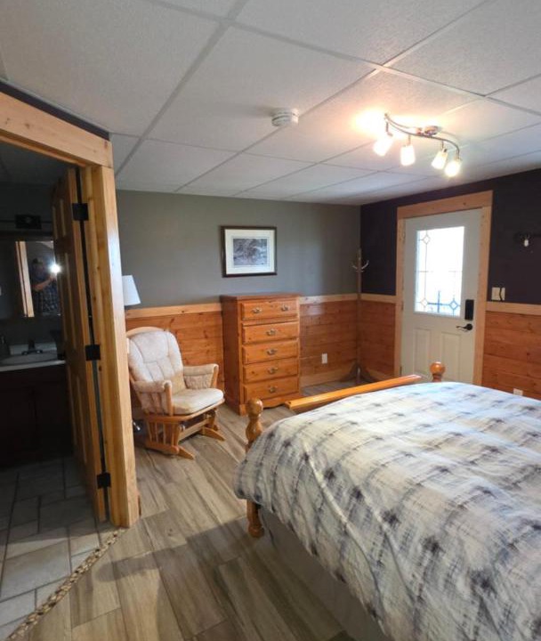 Photo of Bedroom in Division No. 9