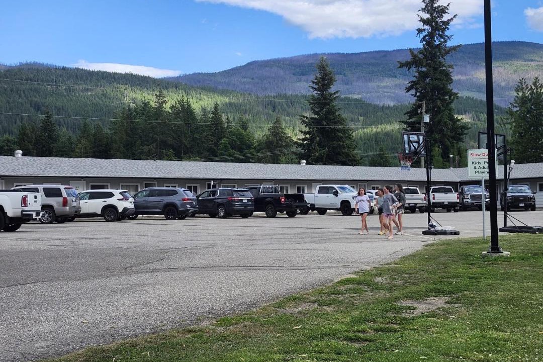 Photo of Others in Sicamous