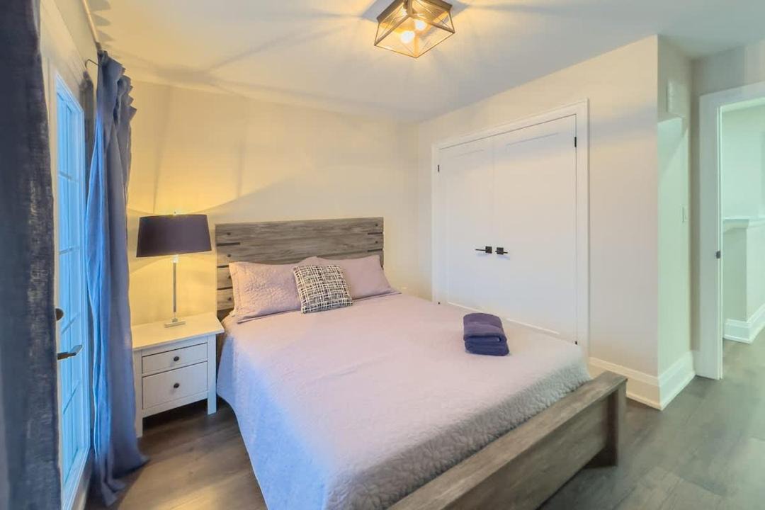 Photo of Bedroom in Crystal Beach