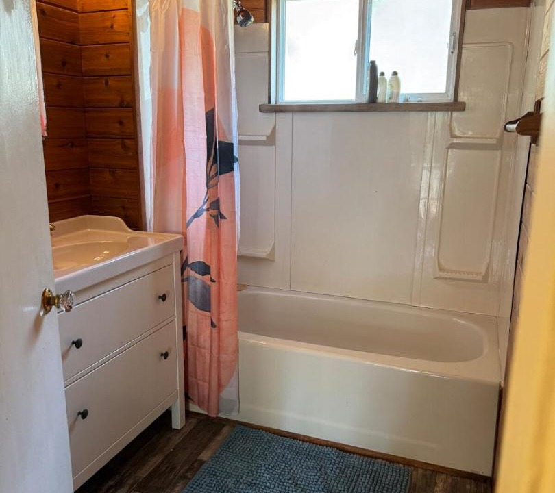 Photo of Bathroom in Tahsis