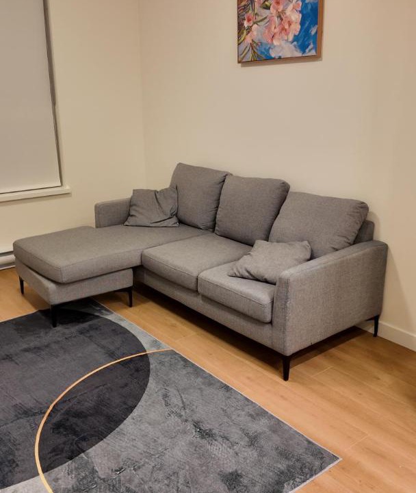 Photo of Livingroom in Guildford