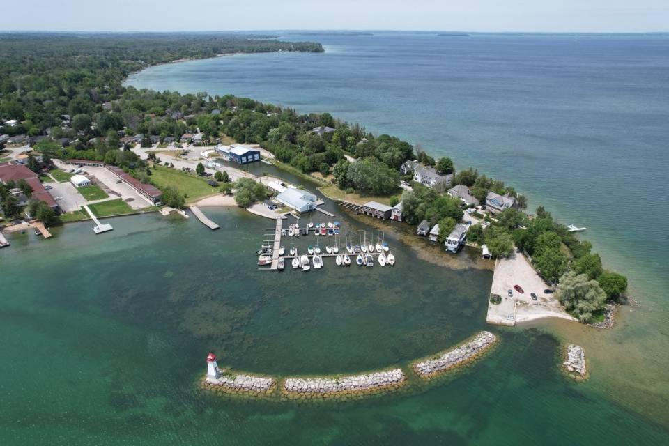 Photo of Others in Georgina