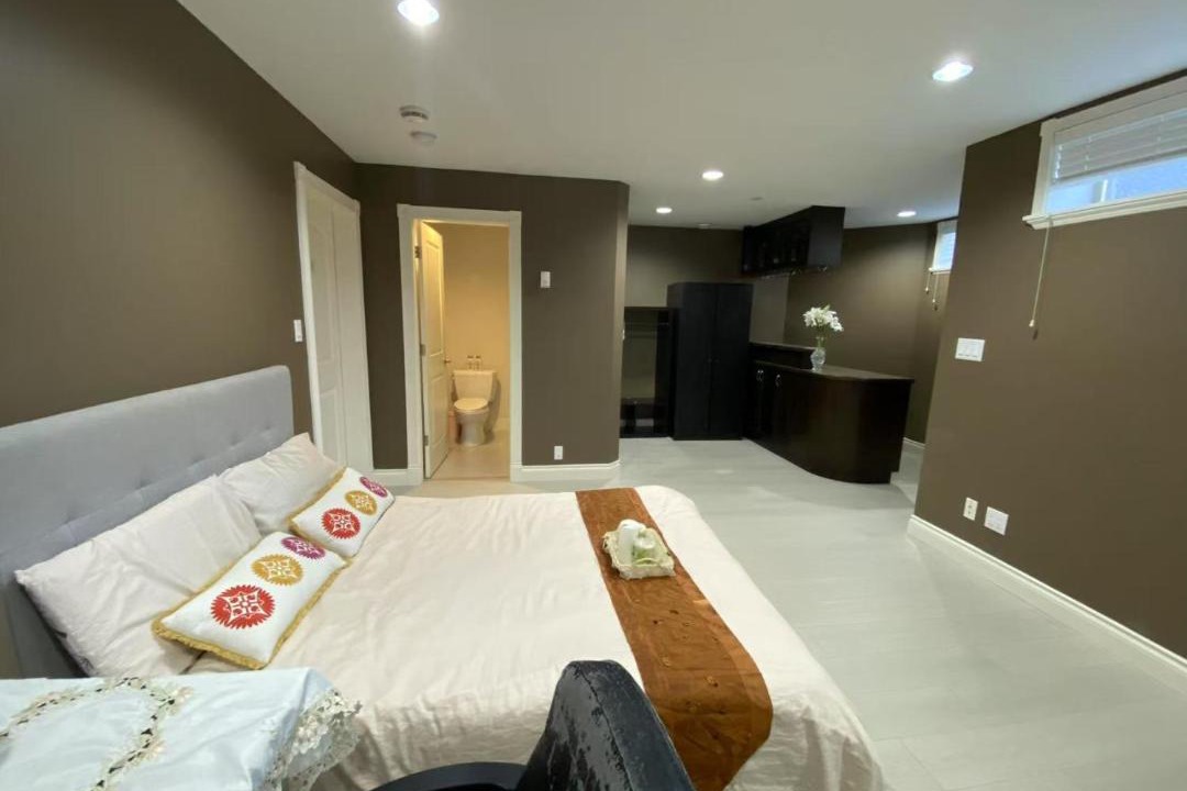 Photo of Bedroom in Arbutus Ridge