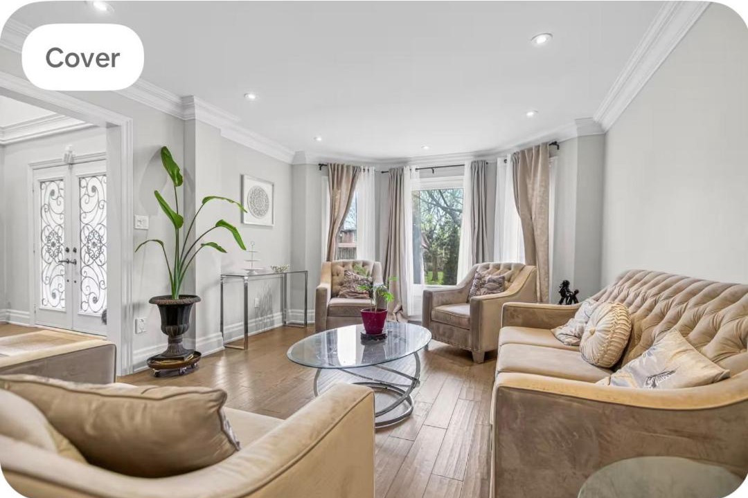 Photo of Livingroom in Richmond Hill