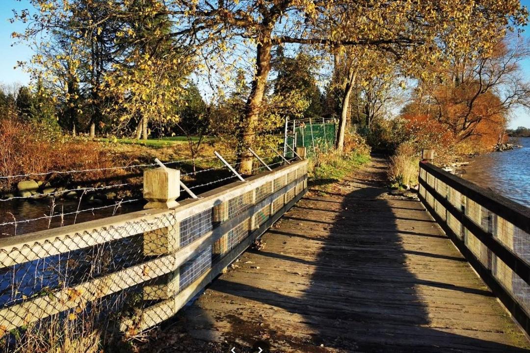 Photo of Others in Richmond