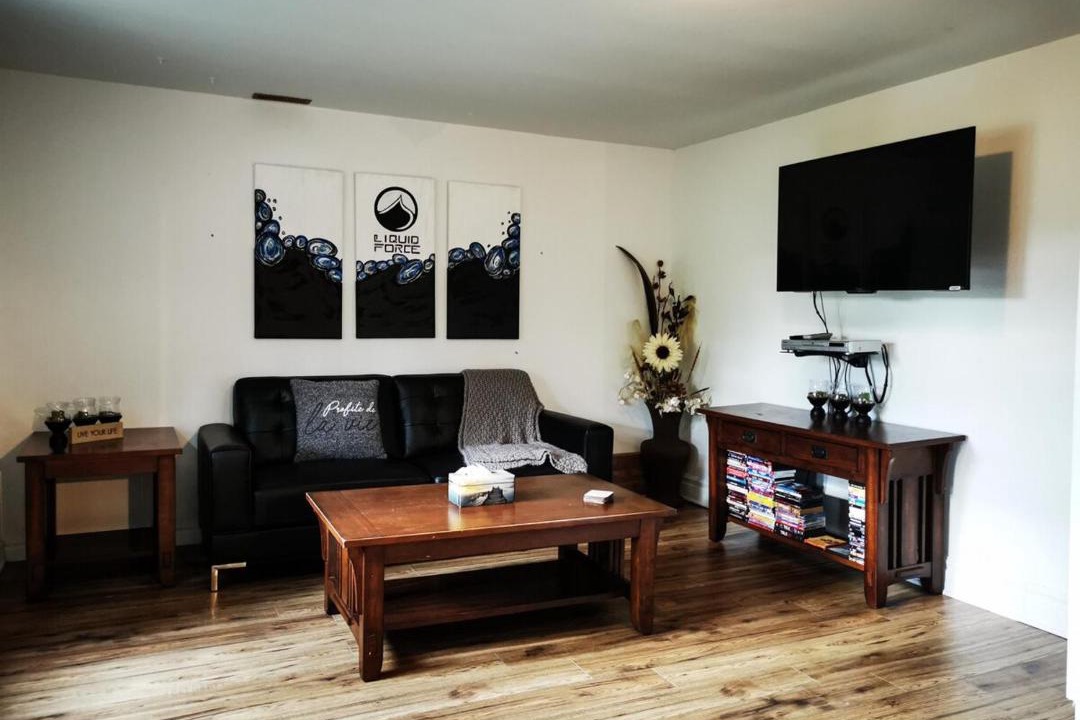 Photo of Livingroom in Val-des-Monts