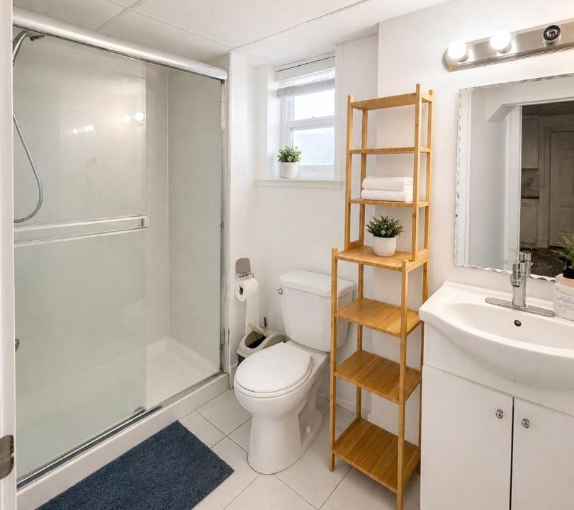 Photo of Bathroom in Sunset