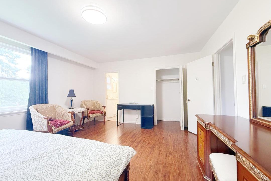 Photo of Bedroom in Thornhill