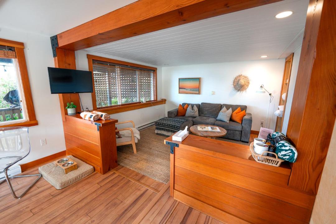 Photo of Others in Tofino