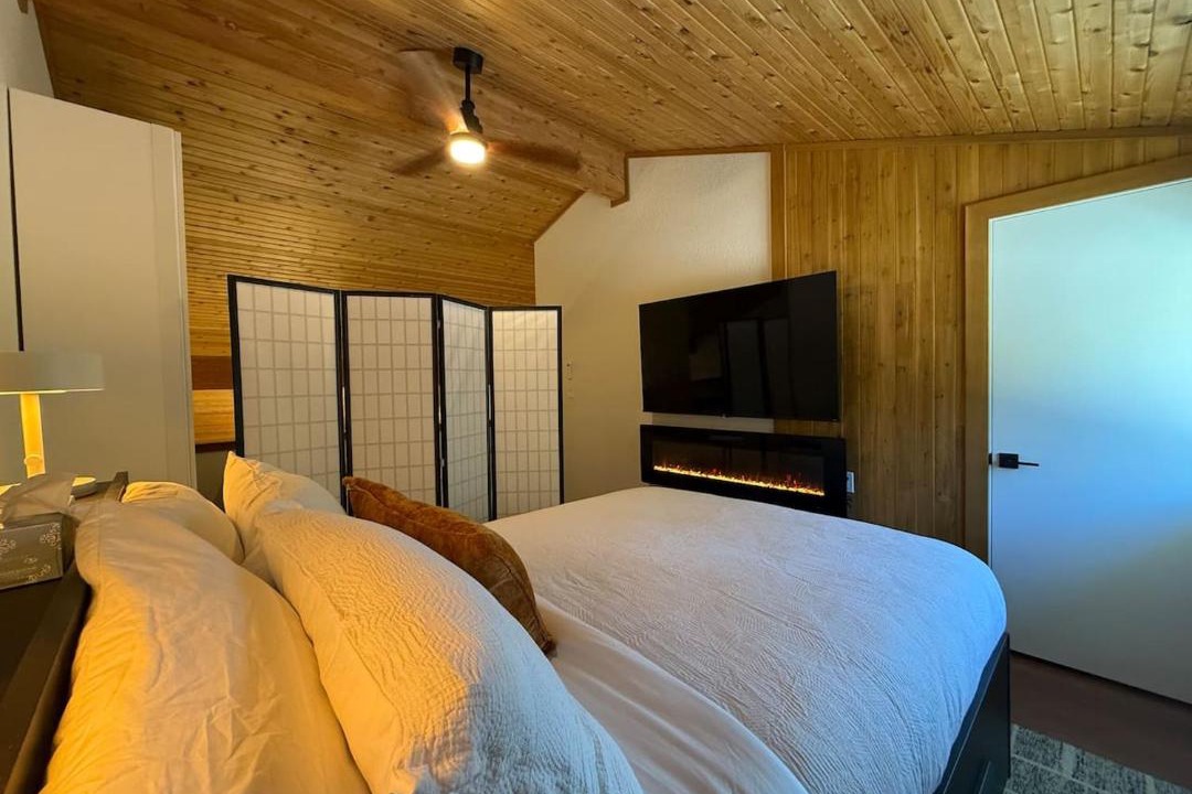 Photo of Bedroom in East Kootenay