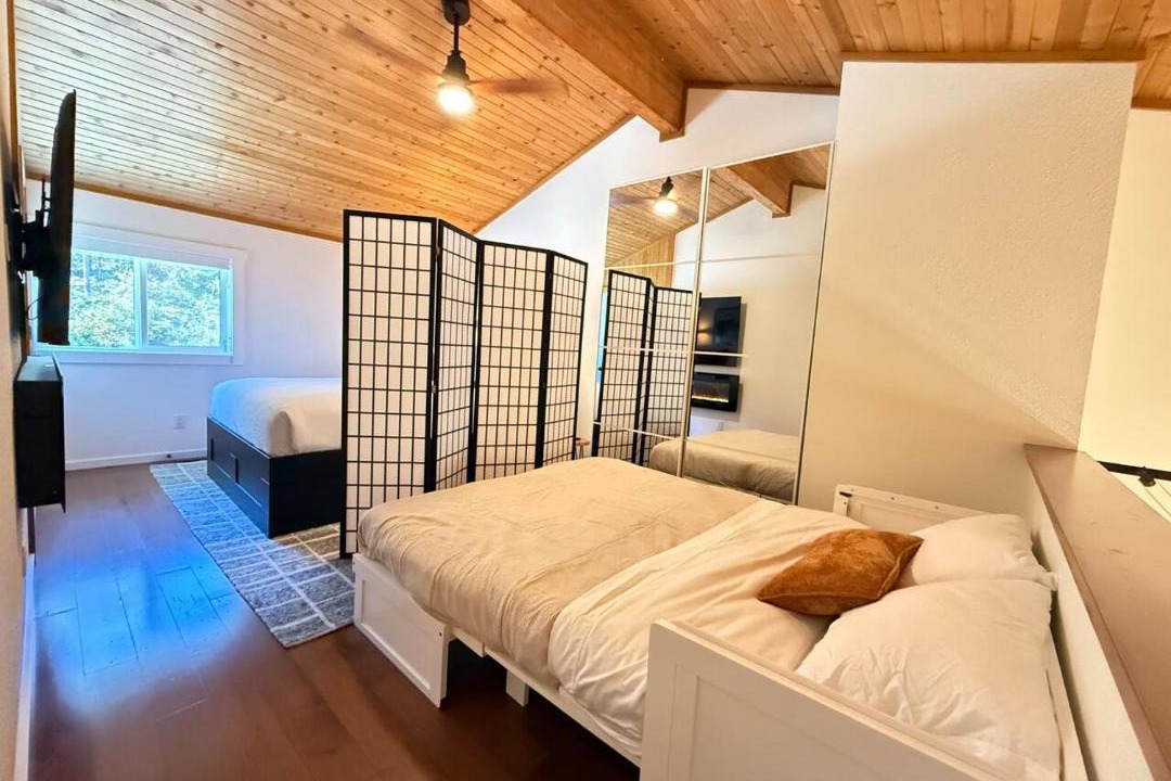 Photo of Bedroom in East Kootenay