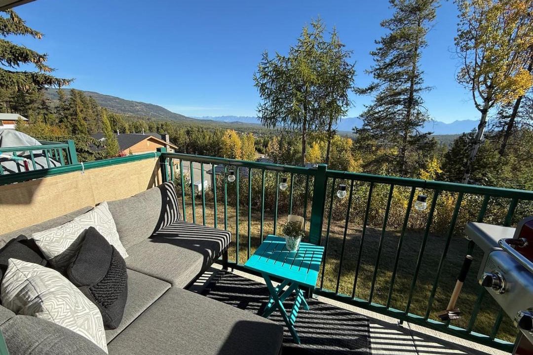 Photo of Patio Balcony in East Kootenay