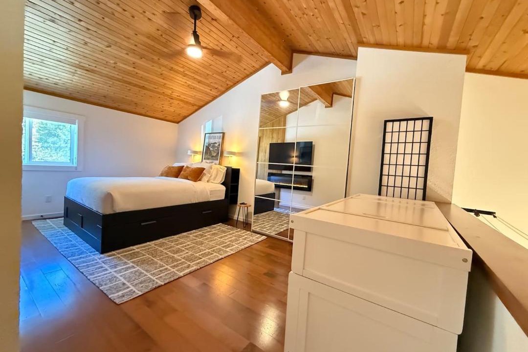 Photo of Bedroom in East Kootenay