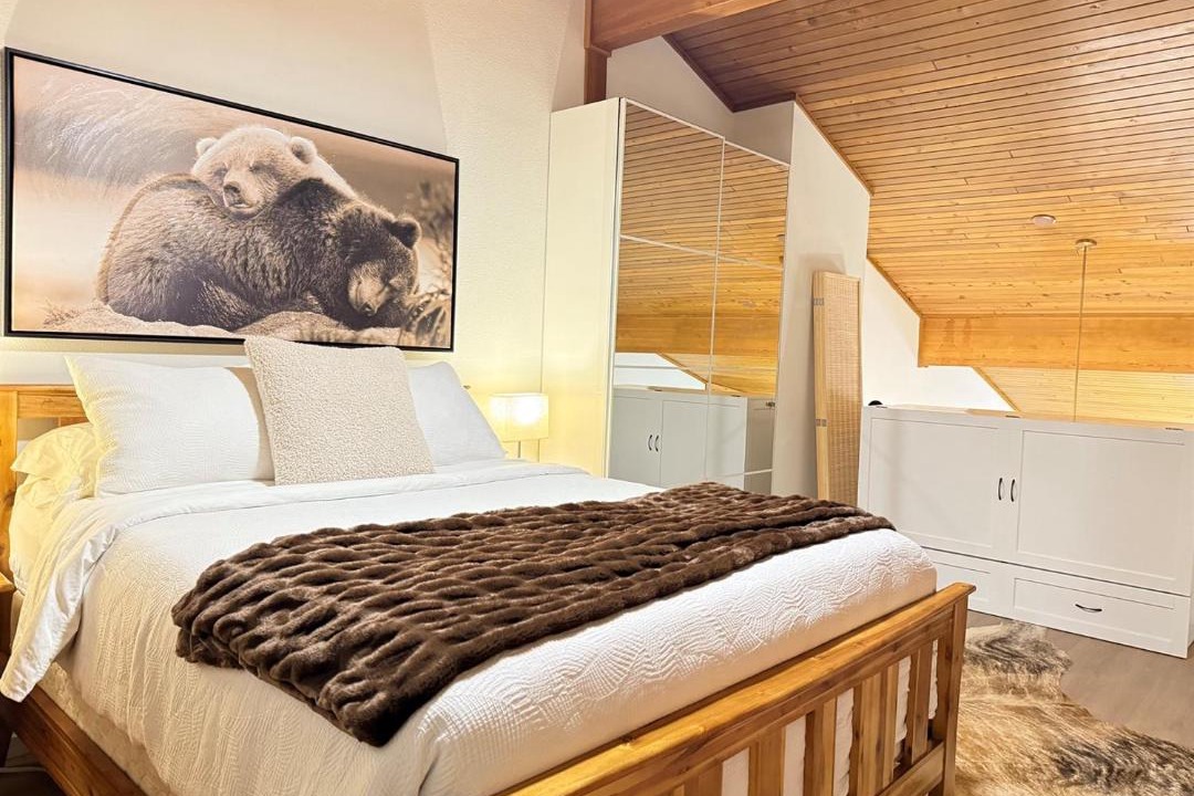 Photo of Bedroom in East Kootenay