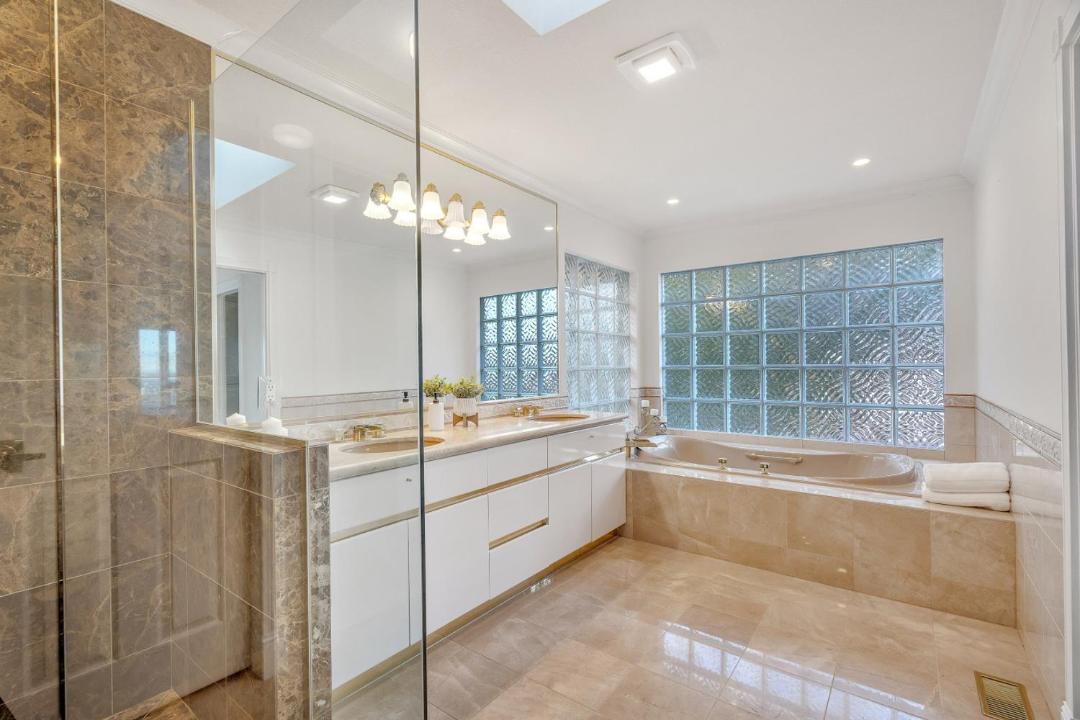 Photo of Bathroom in West Vancouver