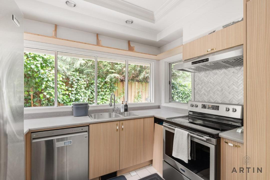 Photo of Others in West Point Grey