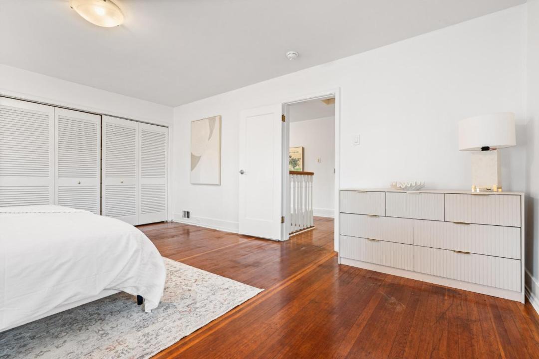 Photo of Bedroom in Oakridge