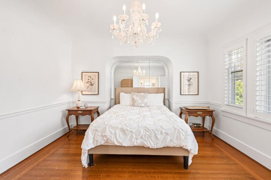 Photo of Bedroom in Oakridge
