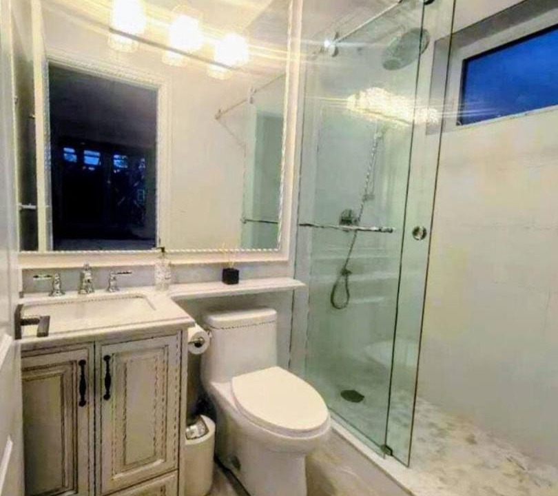 Photo of Bathroom in West Point Grey