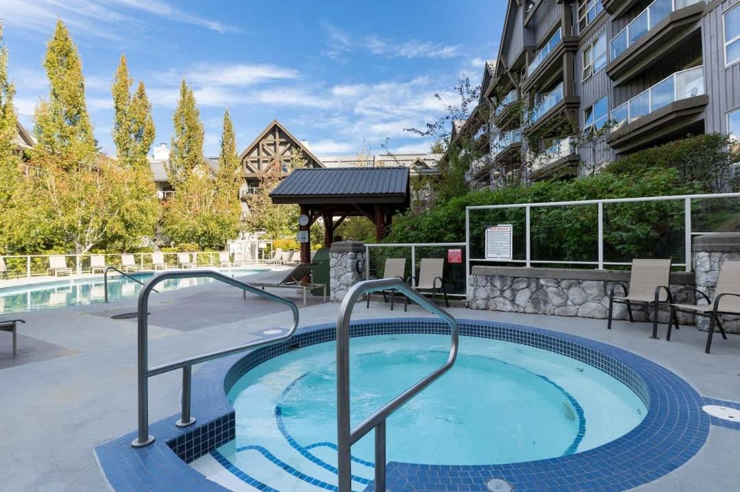 Photo of Patio Balcony in Upper Village