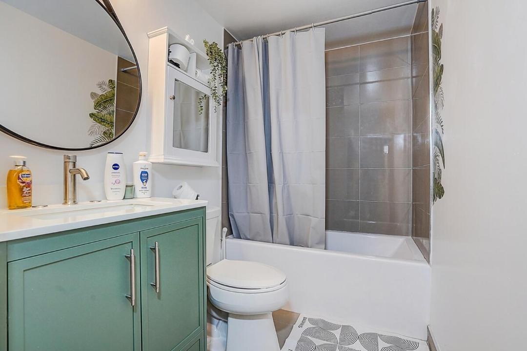 Photo of Bathroom in Garden District