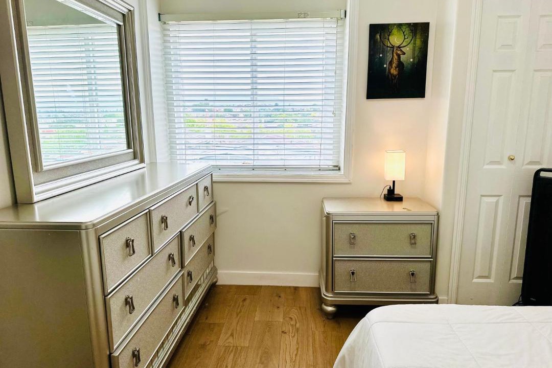 Photo of Bedroom in Renfrew-Collingwood