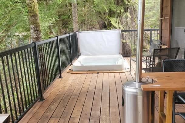 Photo of Patio Balcony in Port Renfrew