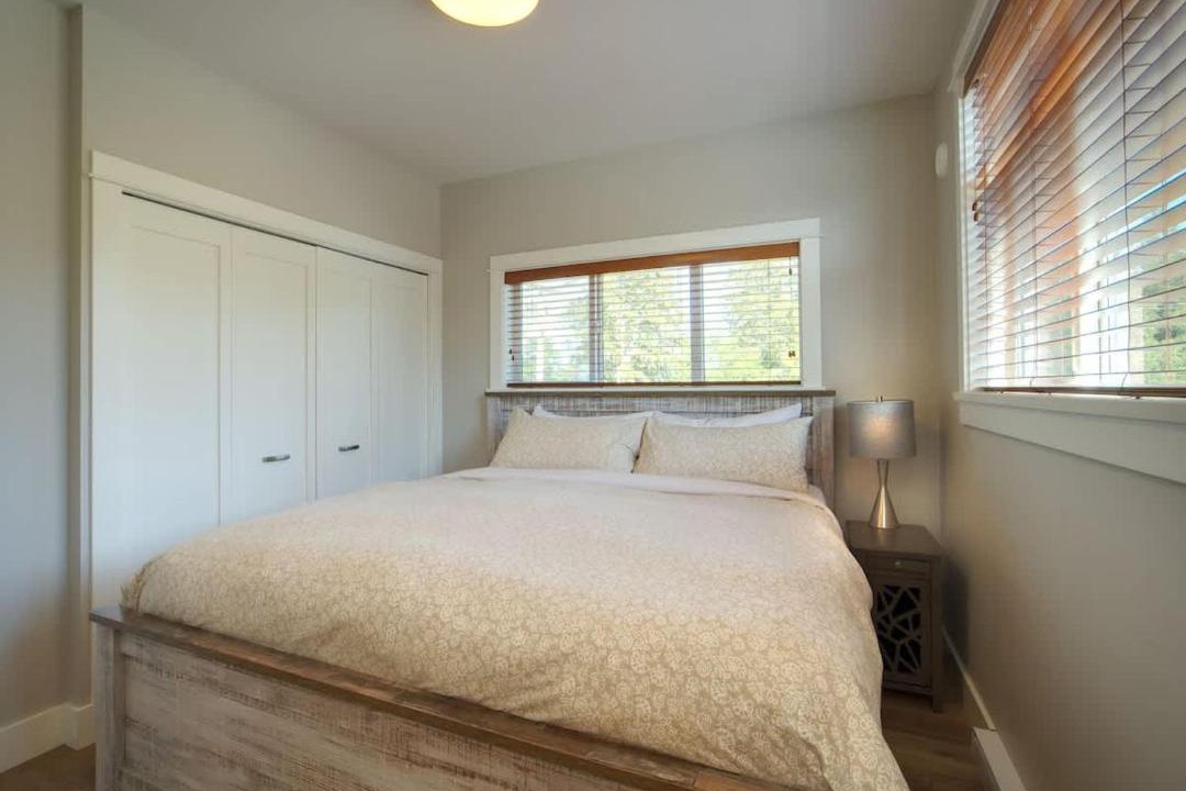 Photo of Bedroom in Port Renfrew
