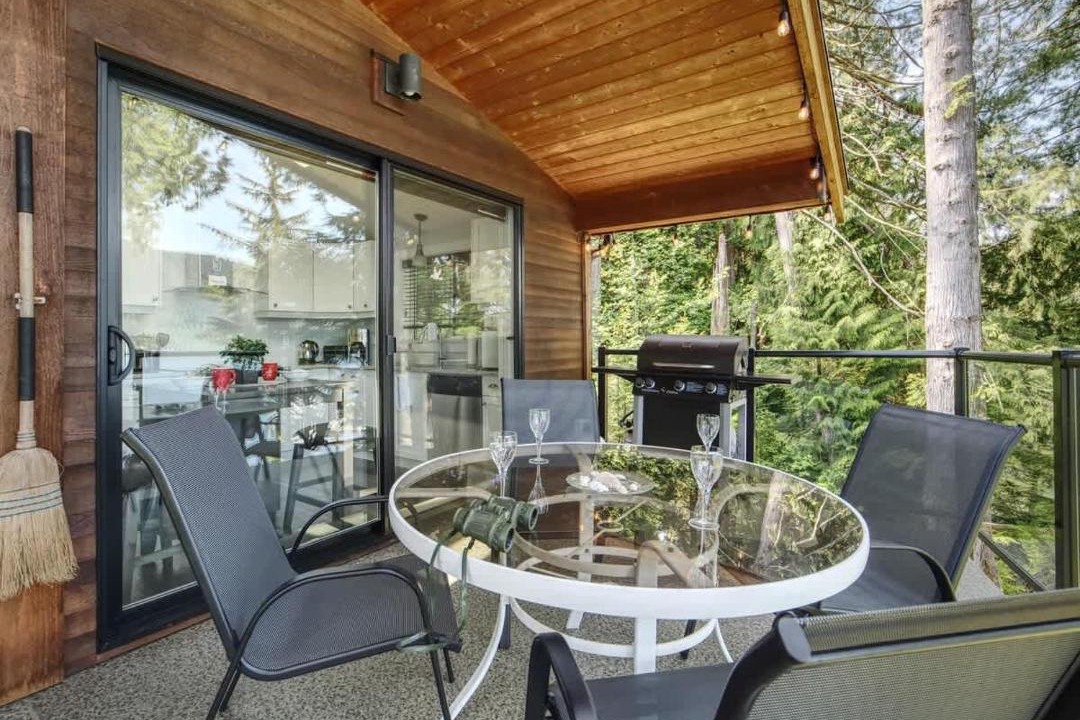 Photo of Patio Balcony in Port Renfrew