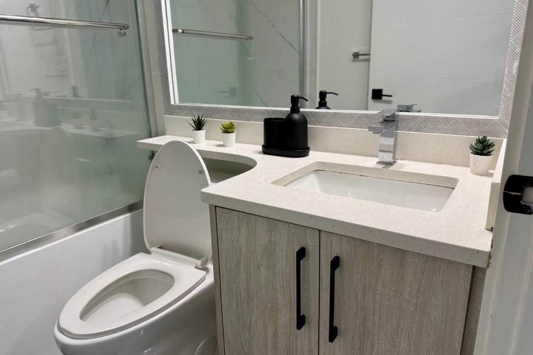 Photo of Bathroom in Sunset