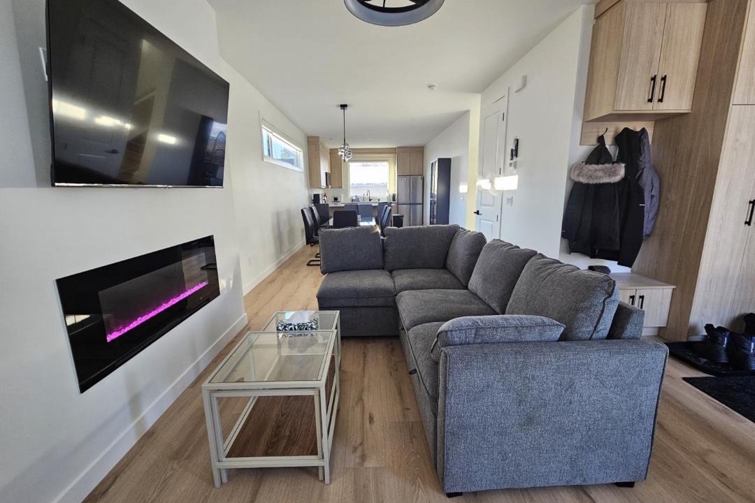 Photo of Livingroom in Shaganappi
