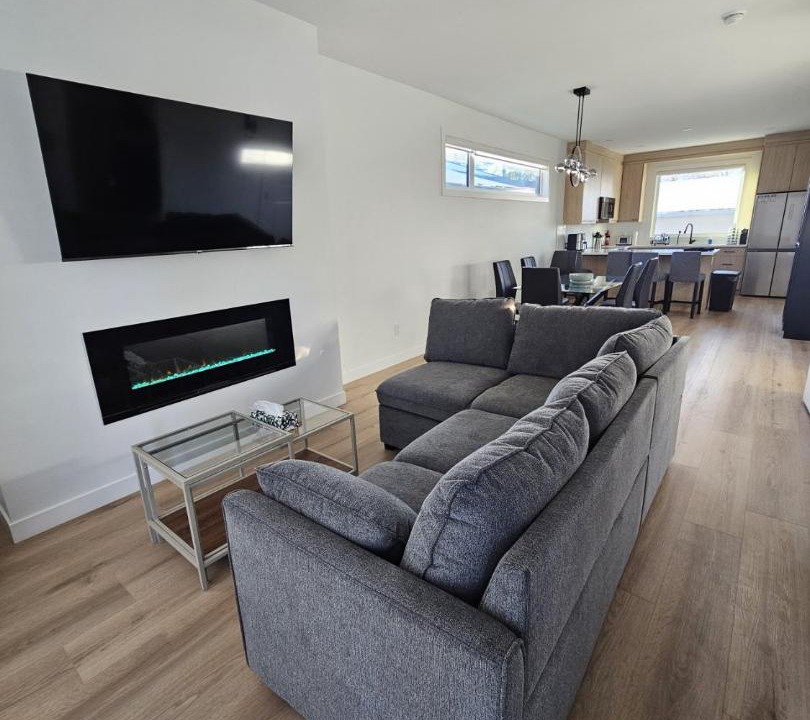Photo of Livingroom in Shaganappi