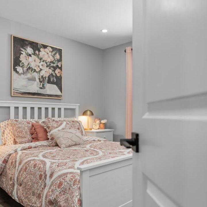 Photo of Bedroom in Amherstview