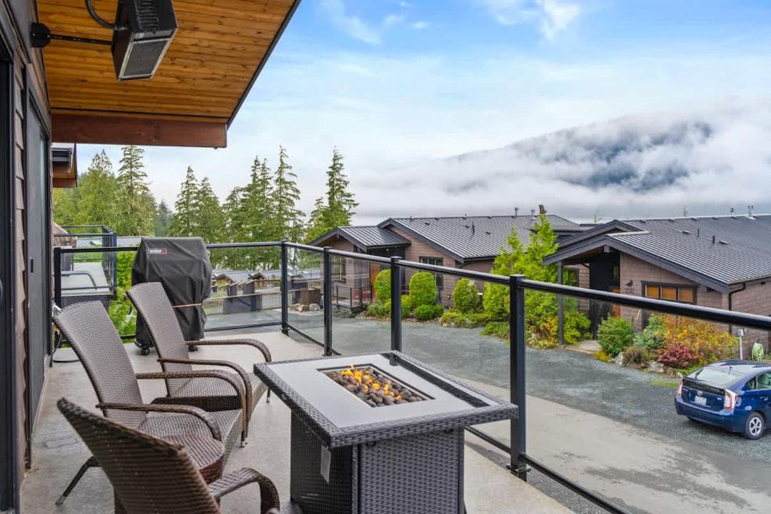 Photo of Patio Balcony in Port Renfrew