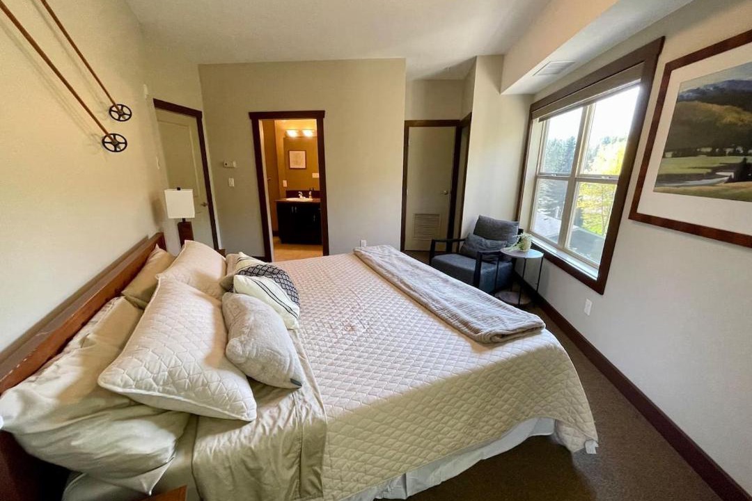 Photo of Bedroom in East Kootenay